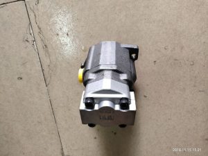 excavator spare parts AP2D14 gear pump AP2D14 hydraulic pump AP2D14 piston pump